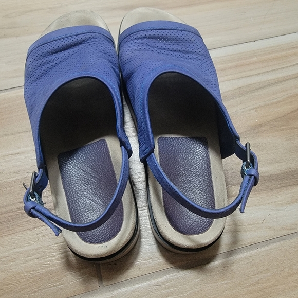 Anthropologie Naya Buckle Wedge Slides - Picture 7 of 7